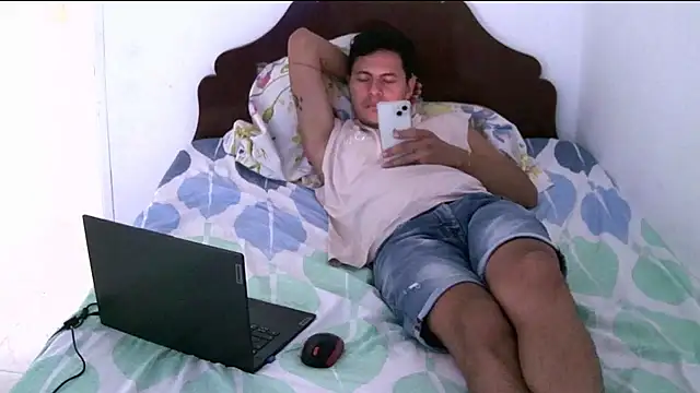 19daniboy online show from May 13, 2026, 4:59 pm