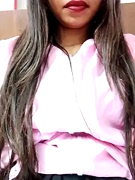 cute girl 29 online show from February 17, 2026, 9:54 pm