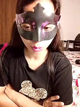 cute girl 29 online show from May 6, 2026, 9:09 pm