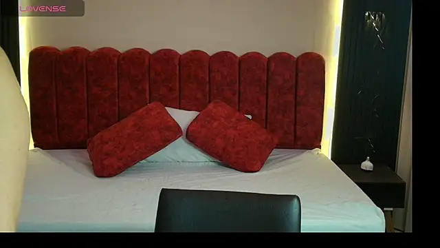 MoriahStorm online show from April 8, 2026, 12:16 pm