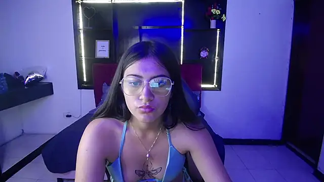 Sweett liia  online show from March 19, 2026, 8:02 pm