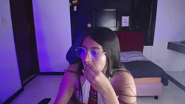 Sweett liia  online show from April 13, 2026, 7:41 pm