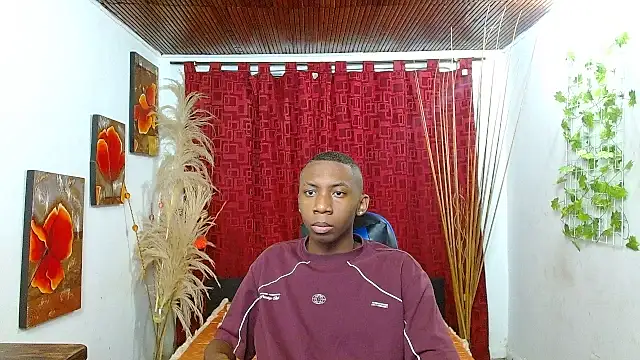 milo018 online show from February 22, 2026, 7:19 am