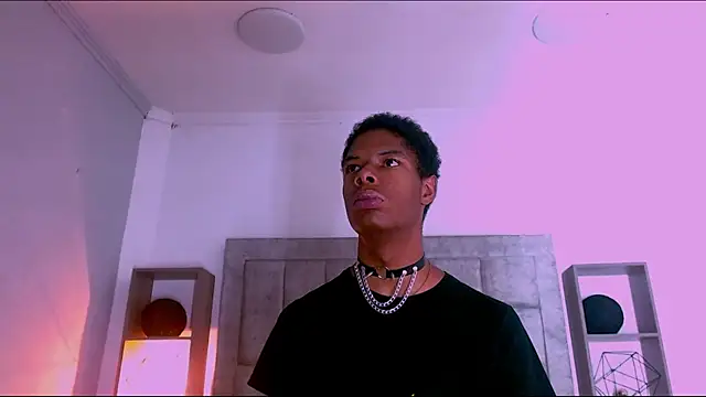 Santiago Ortiz  online show from April 11, 2026, 3:16 pm