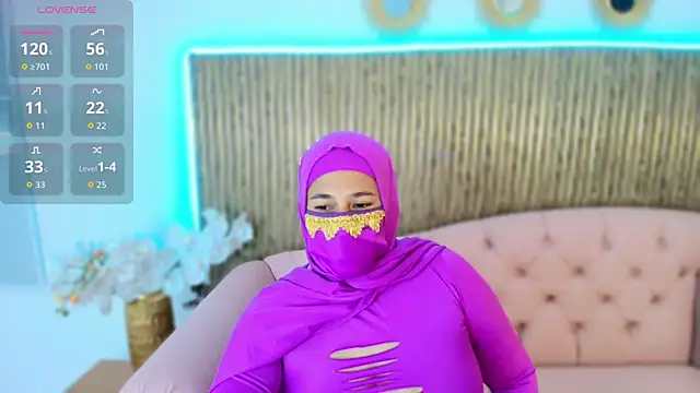 Snapshot of Nadia_Privee chatting on February 22, 2026, 7:45 pm Nadia Privee online show from February 22, 2026, 7:45 pm