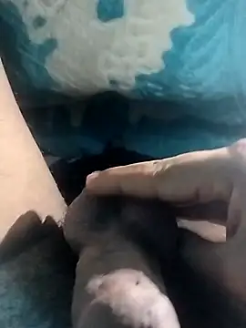 taherDzzf online show from April 14, 2026, 10:49 pm