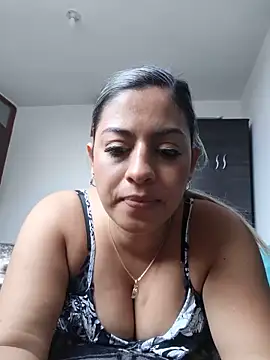 Marcela2408 online show from May 19, 2026, 2:56 pm