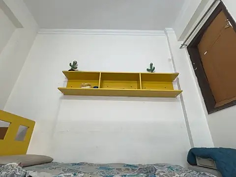 Iamsexymona online show from April 8, 2026, 7:52 am