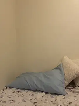 h oney4411 online show from March 18, 2026, 4:32 pm