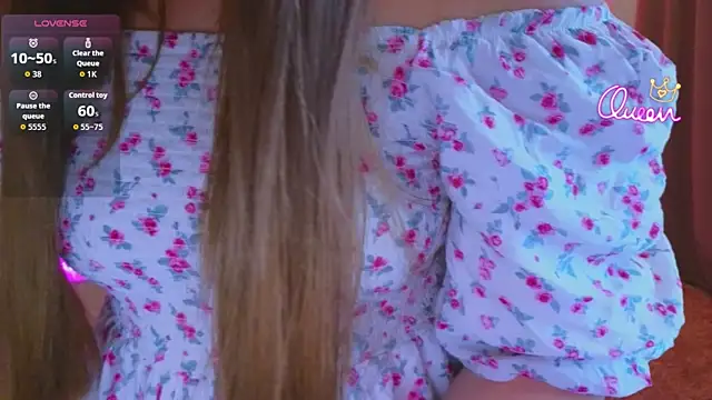 Milana Monroe online show from July 17, 2026, 5:29 pm