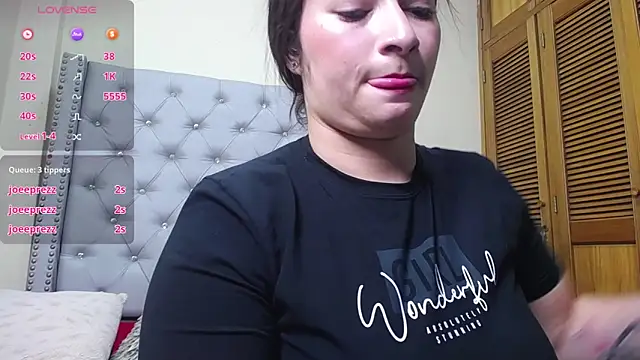 Snapshot of skarlett__36 chatting on May 27, 2026, 2:47 pm skarlett 36 online show from May 27, 2026, 2:47 pm