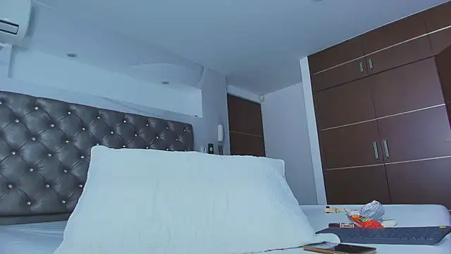 PapiLucca online show from February 28, 2026, 4:30 pm