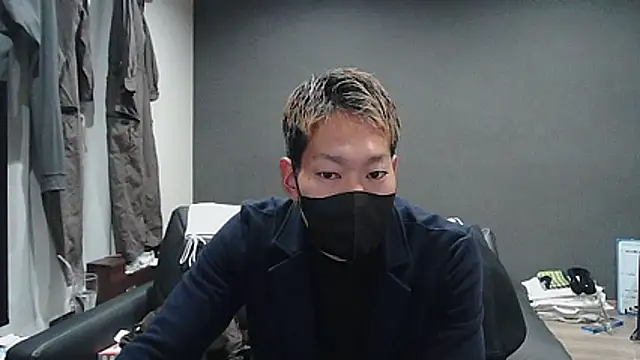 ryuaaaaa online show from April 5, 2026, 4:48 pm