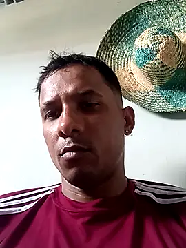 Snapshot of blackhot22c chatting on February 18, 2026, 7:10 pm blackhot22c online show from February 18, 2026, 7:10 pm