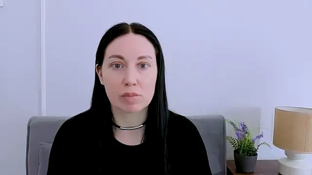 MiaFair online show from April 3, 2026, 3:21 pm