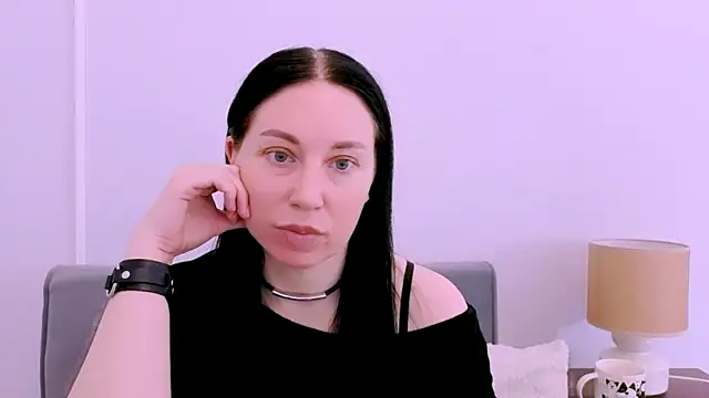 MiaFair online show from April 15, 2026, 3:19 pm