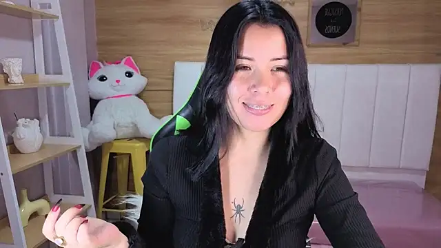 Snapshot of Kylia_a chatting on April 27, 2026, 7:56 pm Kylia a online show from April 27, 2026, 7:56 pm