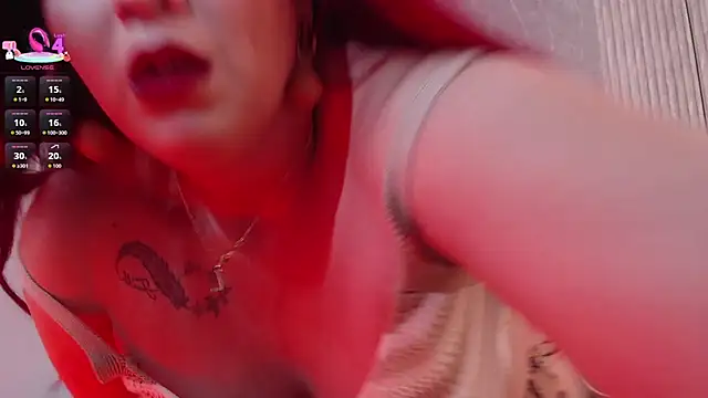 Snapshot of Eva_milfxxx chatting on February 25, 2026, 3:05 am Eva milfxxx online show from February 25, 2026, 3:05 am