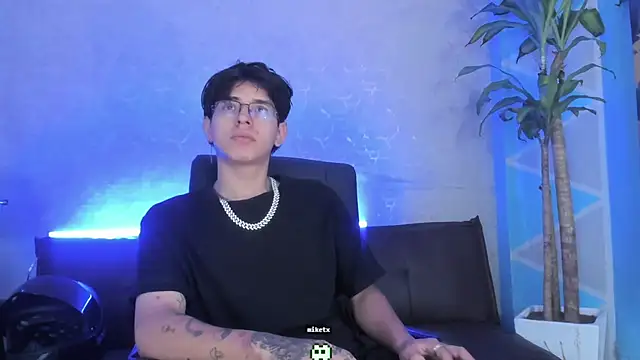 Angel scott2 online show from February 24, 2026, 11:41 am