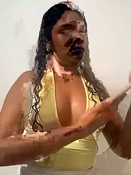 Miaafoxx   online show from April 9, 2026, 7:52 pm