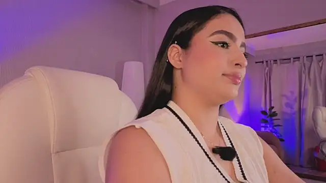 Snapshot of Stephany_Harlot chatting on March 1, 2026, 10:45 pm Stephany Harlot online show from March 1, 2026, 10:45 pm