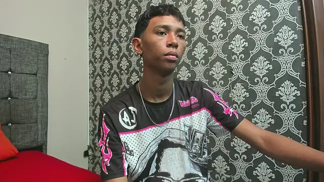 Little Twink19x online show from March 8, 2026, 7:17 pm