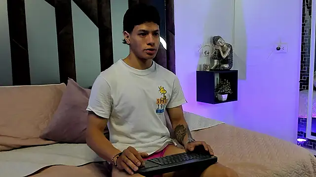 Snapshot of TonyPetrovjs chatting on March 1, 2026, 5:53 am TonyPetrovjs online show from March 1, 2026, 5:53 am