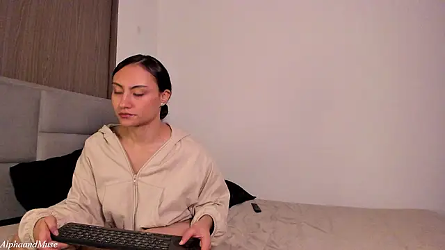 alphaandmuse online show from March 2, 2026, 6:14 am