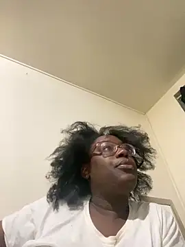 Snapshot of Sinfulwaterfalls chatting on May 24, 2026, 10:31 am Sinfulwaterfalls online show from May 24, 2026, 10:31 am
