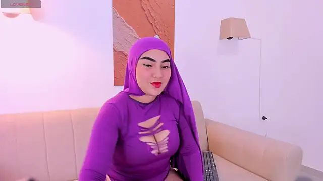 Snapshot of Malika_Noor chatting on July 9, 2026, 3:27 pm Malika Noor online show from July 9, 2026, 3:27 pm