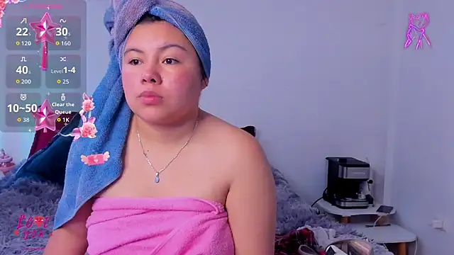 Snapshot of lucy_blush chatting on June 9, 2026, 1:12 pm lucy blush online show from June 9, 2026, 1:12 pm