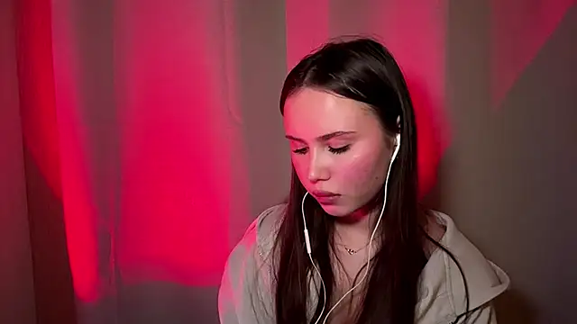 Snapshot of MarylynnSimens chatting on February 25, 2026, 7:12 pm MarylynnSimens online show from February 25, 2026, 7:12 pm