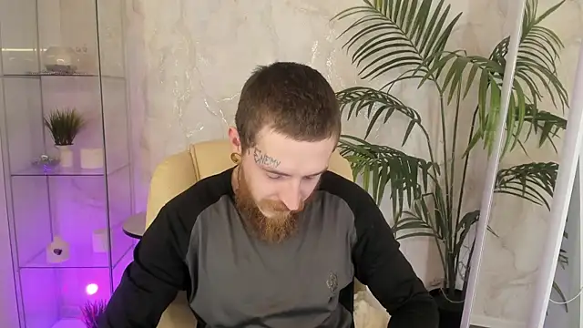 Snapshot of RockyLeen chatting on March 1, 2026, 10:56 pm RockyLeen online show from March 1, 2026, 10:56 pm