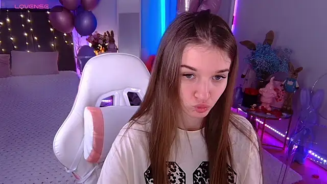 Snapshot of Ann_Wood chatting on February 23, 2026, 6:55 am Ann Wood online show from February 23, 2026, 6:55 am