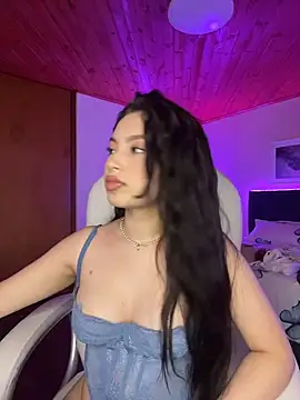 Snapshot of Mady_Pink chatting on February 24, 2026, 3:15 am Mady Pink online show from February 24, 2026, 3:15 am