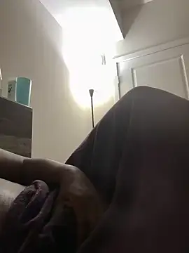 makeherfeelg online show from February 24, 2026, 6:11 am