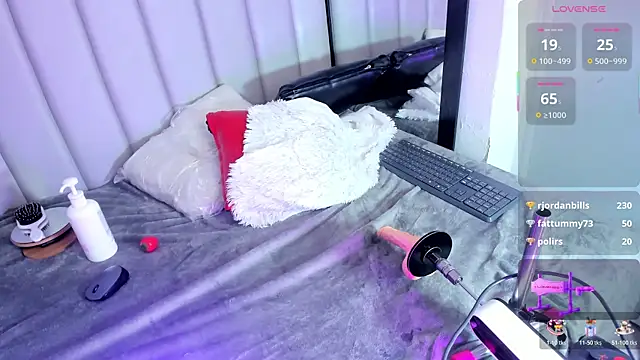 AsianSlut  online show from April 5, 2026, 4:37 pm