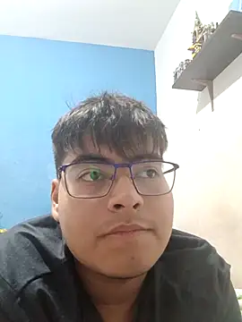 Snapshot of danyboyfat chatting on February 26, 2026, 1:26 am danyboyfat online show from February 26, 2026, 1:26 am