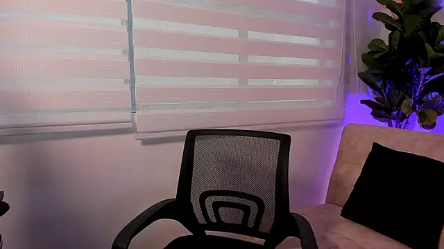 Antonella Moretti  online show from February 25, 2026, 1:54 pm