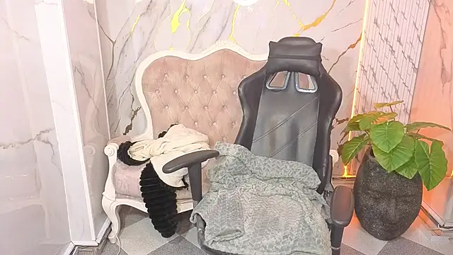 Tamy b  online show from April 15, 2026, 3:08 pm