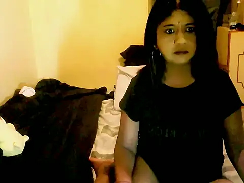 IndianPleasures21 online show from April 21, 2026, 6:12 pm