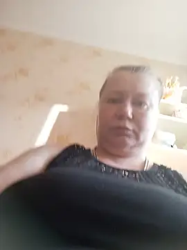 Snapshot of KiraStanton chatting on June 14, 2026, 4:42 pm KiraStanton online show from June 14, 2026, 4:42 pm