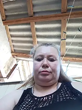 Snapshot of KiraStanton chatting on June 22, 2026, 12:24 pm KiraStanton online show from June 22, 2026, 12:24 pm