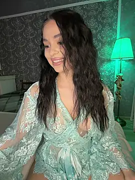 Olivia Noor online show from April 11, 2026, 5:39 pm