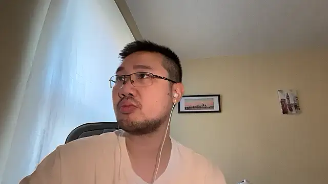 Snapshot of jasonryu2025 chatting on April 7, 2026, 9:32 am jasonryu2025 online show from April 7, 2026, 9:32 am