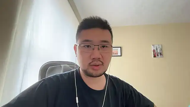 jasonryu2025 online show from May 6, 2026, 10:31 am