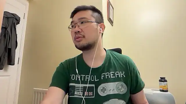 jasonryu2025 online show from May 15, 2026, 10:06 pm