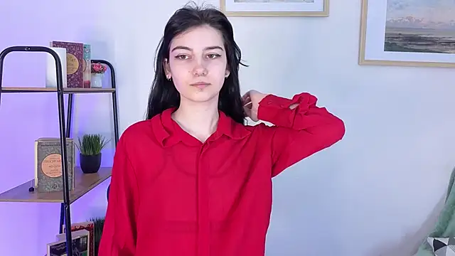 Lilian Merf online show from March 31, 2026, 8:26 am