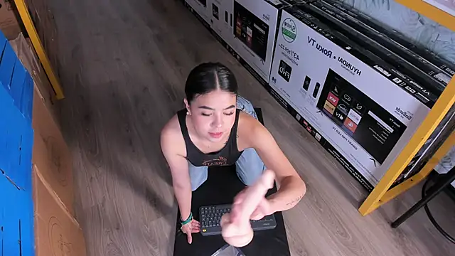 Snapshot of Ambarina_ chatting on May 7, 2026, 11:37 am Ambarina online show from May 7, 2026, 11:37 am