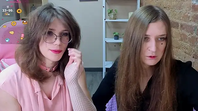 ZoriaLovesLuna online show from April 19, 2026, 1:43 pm